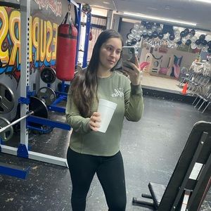 Meet your Posher, Roxanna